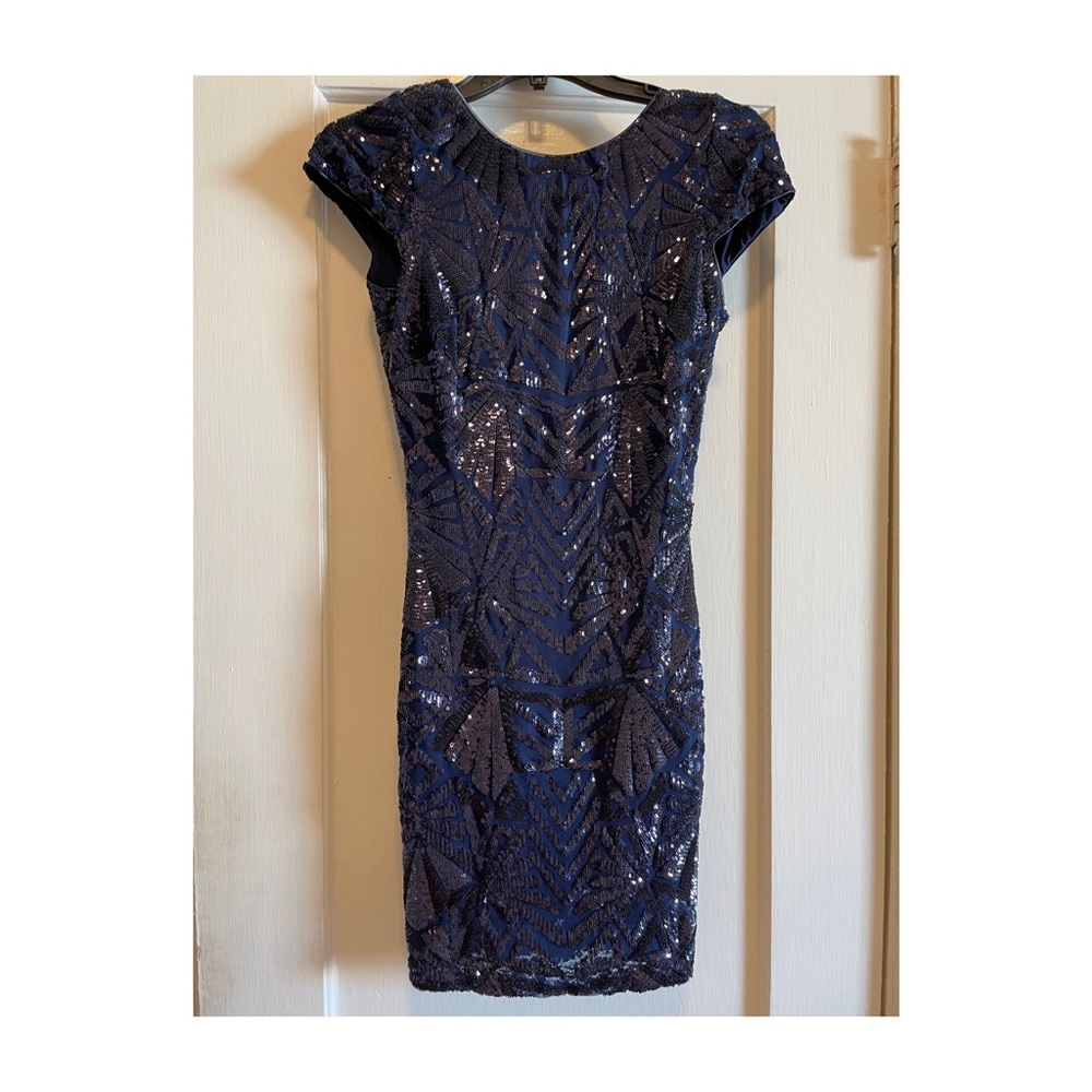 Dress The Population mini sequin dress | low back | short sleeves | size XS